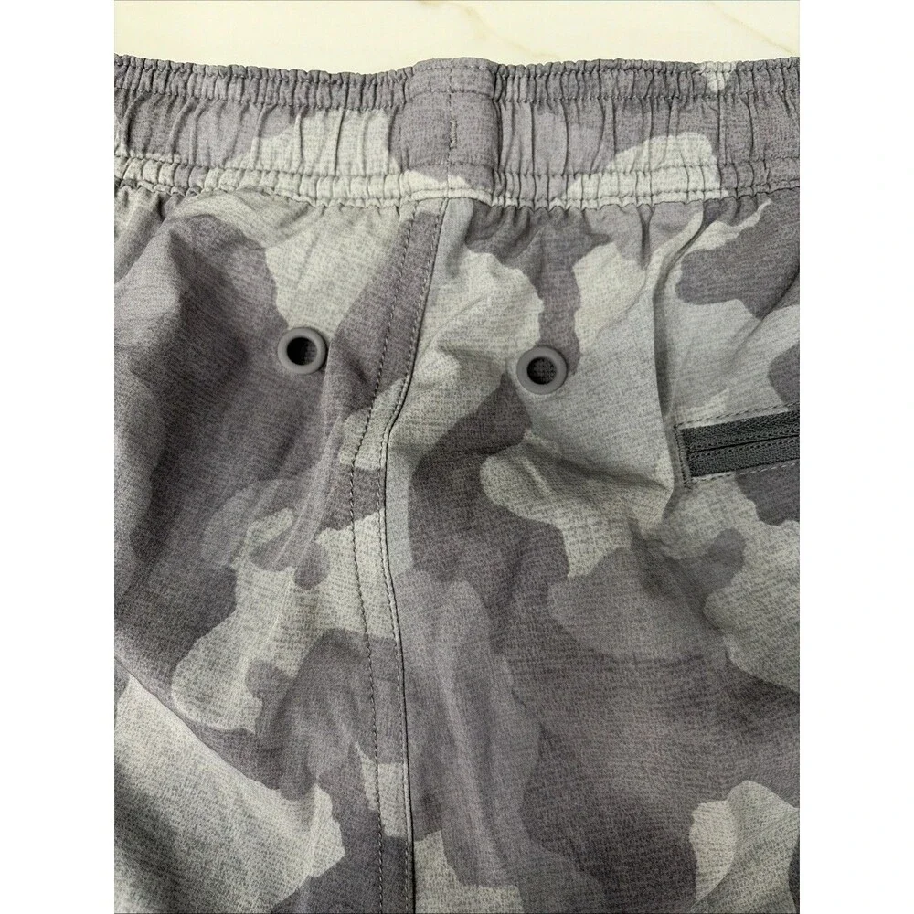 Kirkland Signature Men's Stretch Swim Shorts Grey Cammo Size XL Beach Swim